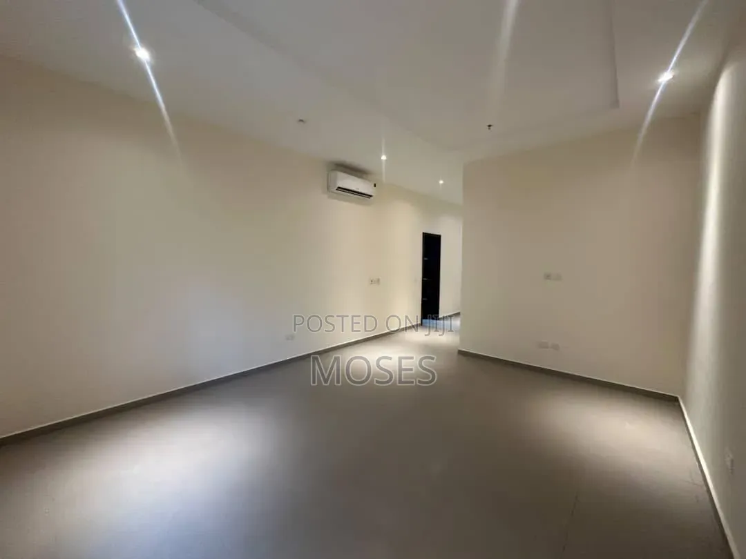 6bdrm Block of Flats in Well Secured Estate, Ikoyi S.W for rent