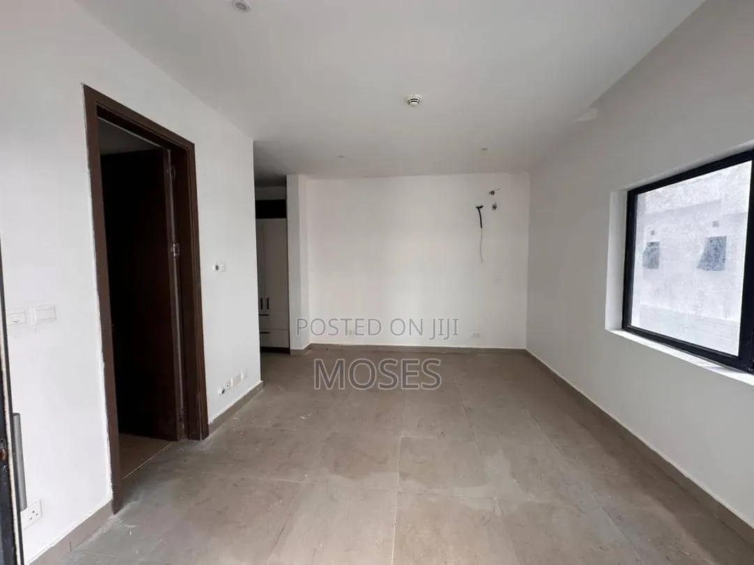 3bdrm Block of Flats in Minimalist And Co, Ikate for rent