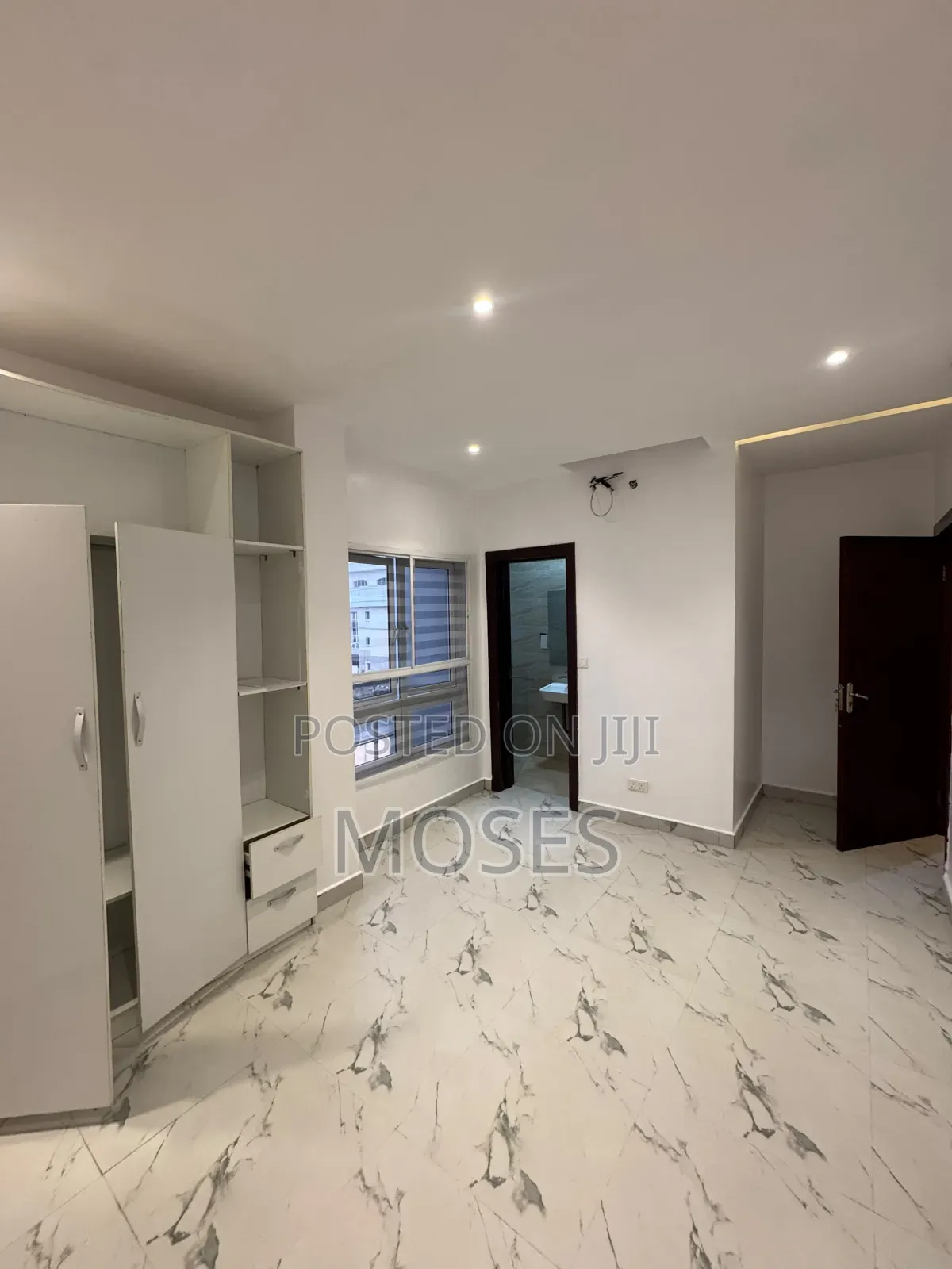 2bdrm Apartment in Well Secured Estate, Ikate-Elegushi for rent