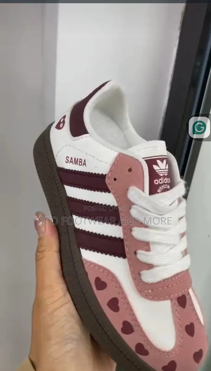 Unisex Sneakers