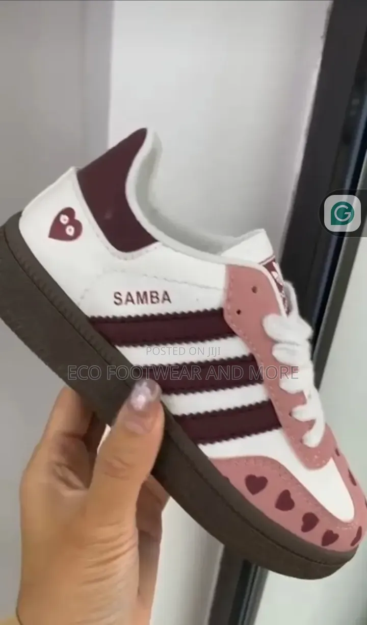 Unisex Sneakers