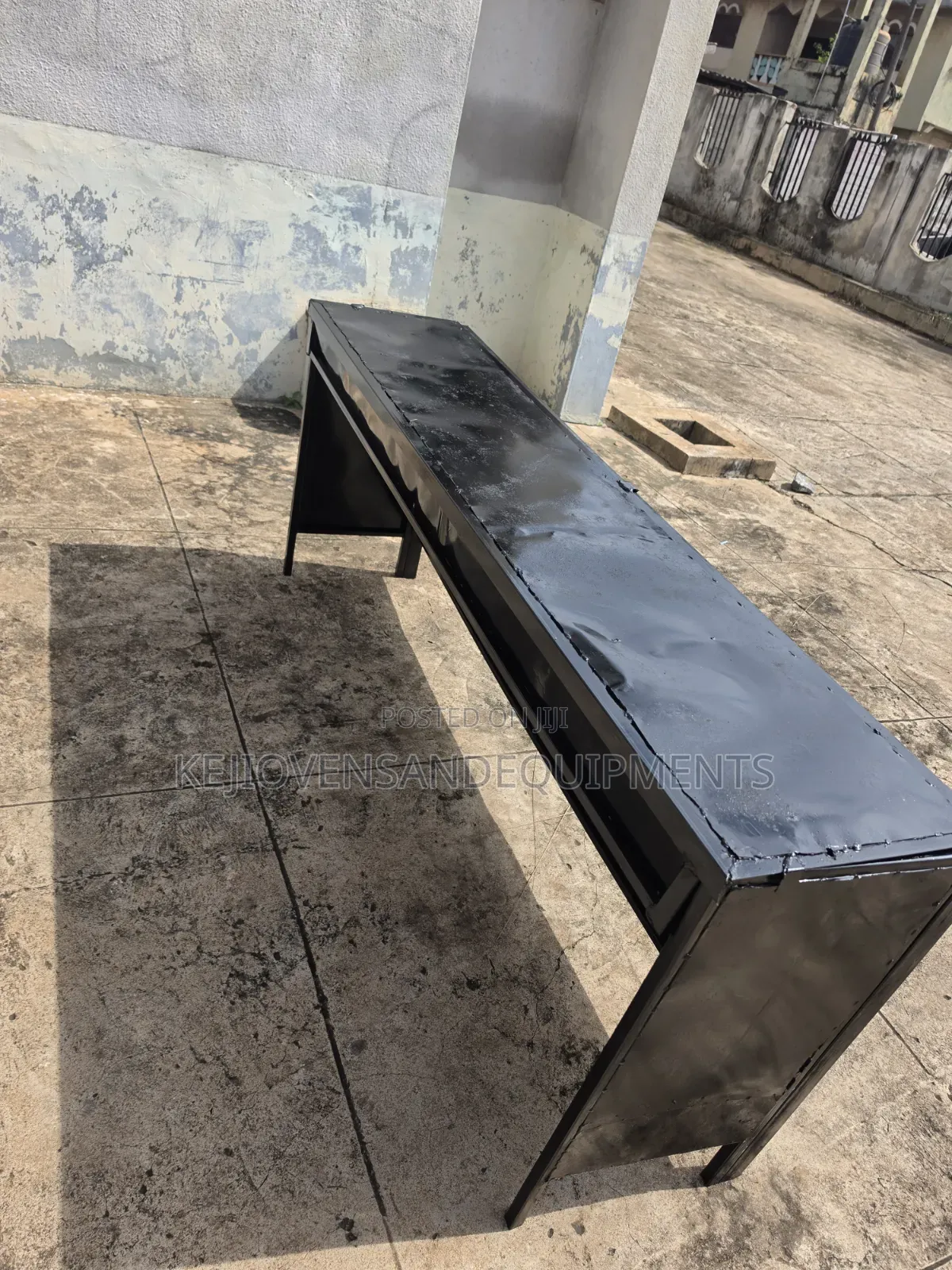Iron Plate Rack Party Stand