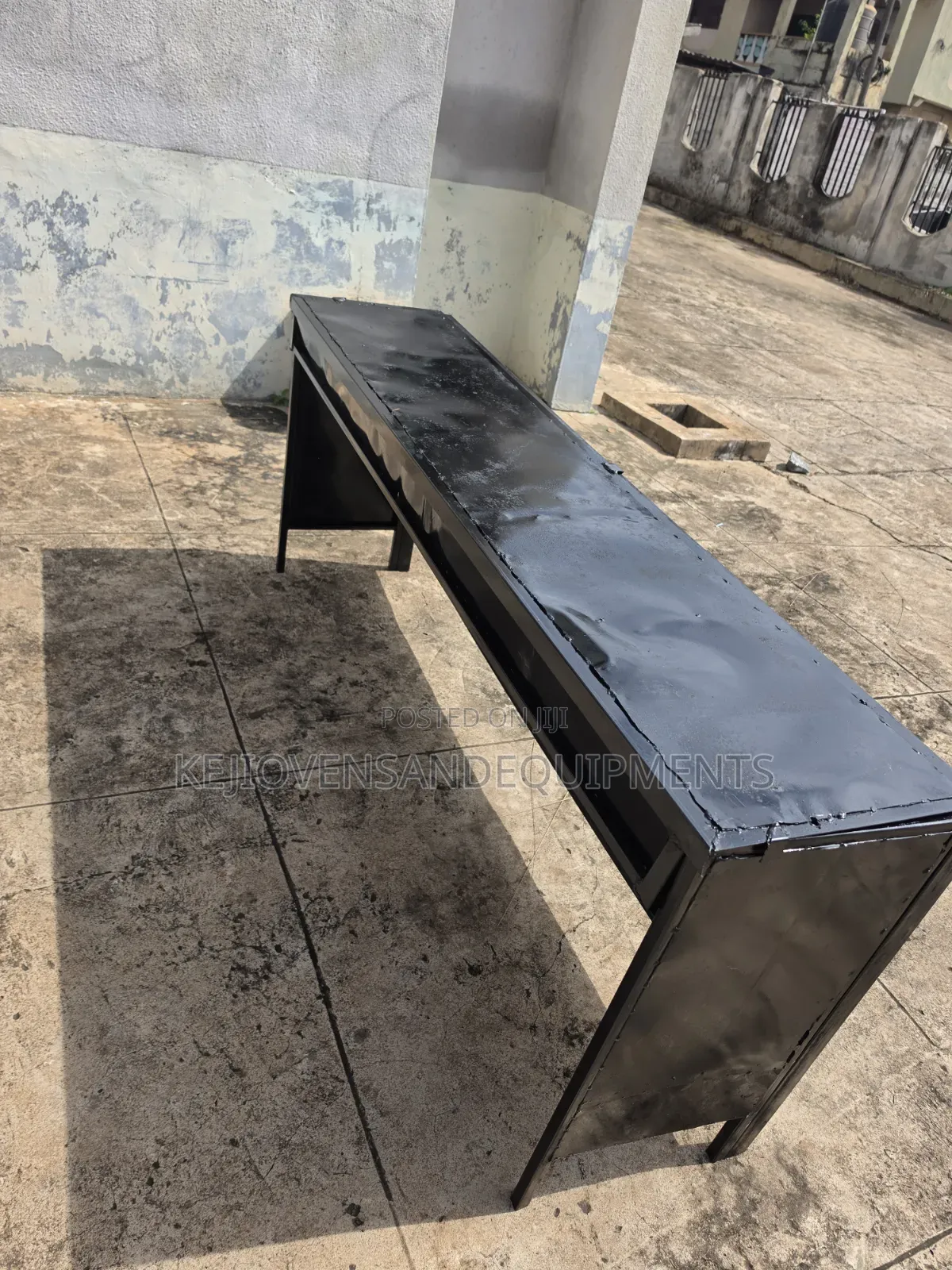 Iron Plate Rack Party Stand