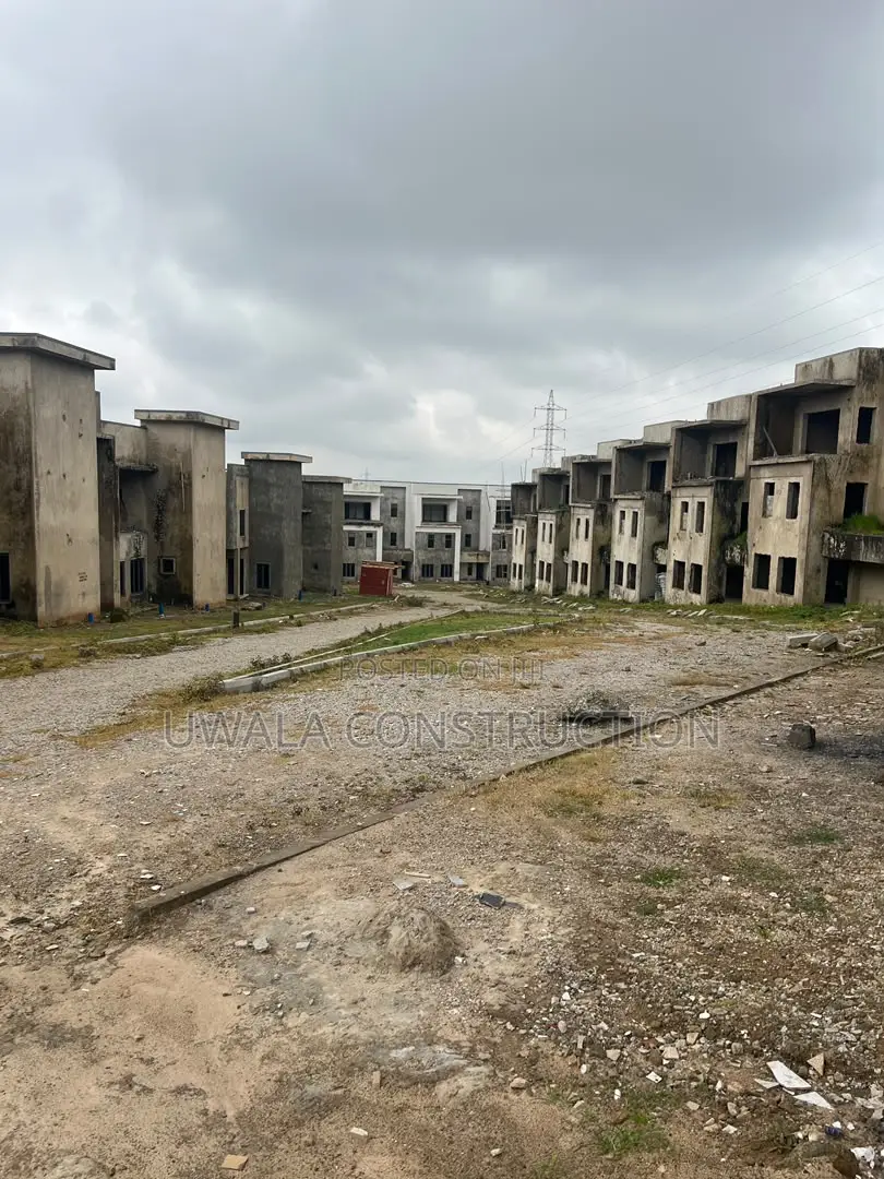 4bdrm Duplex in Guzape District for sale