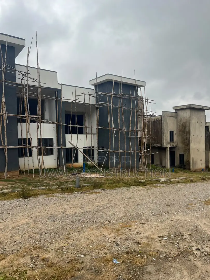 4bdrm Duplex in Guzape District for sale