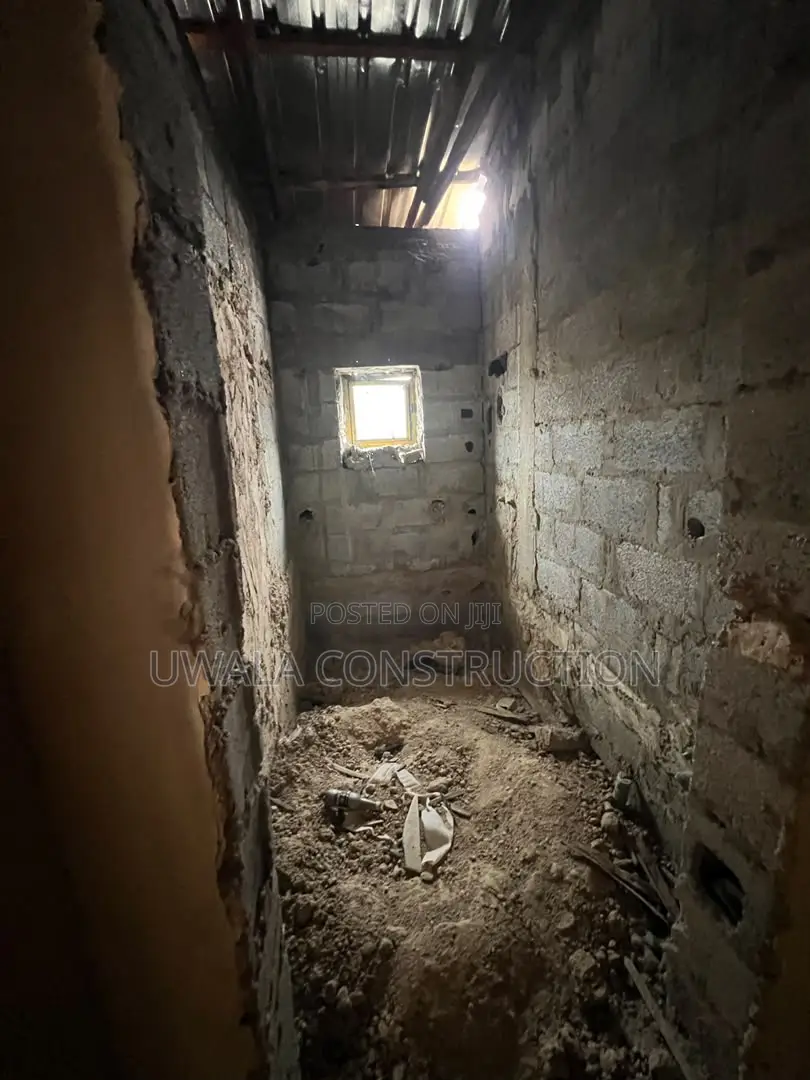 4bdrm Duplex in Guzape District for sale