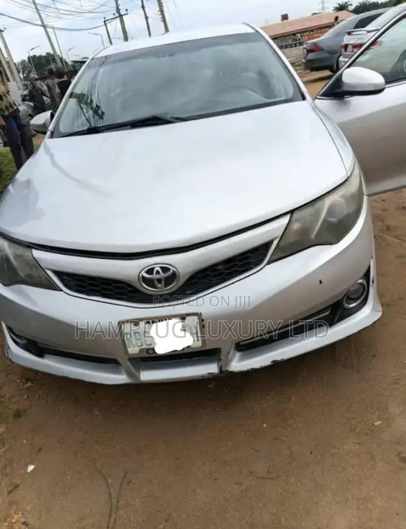 Toyota Camry 2013 Silver