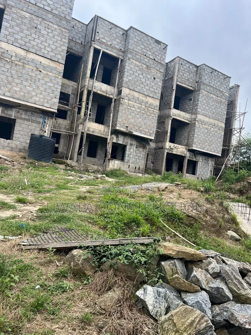 4bdrm Duplex in Guzape District for sale