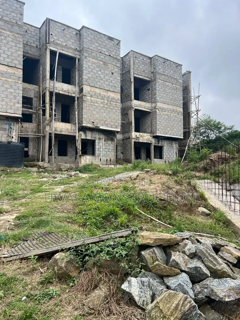 4bdrm Duplex in Guzape District for sale