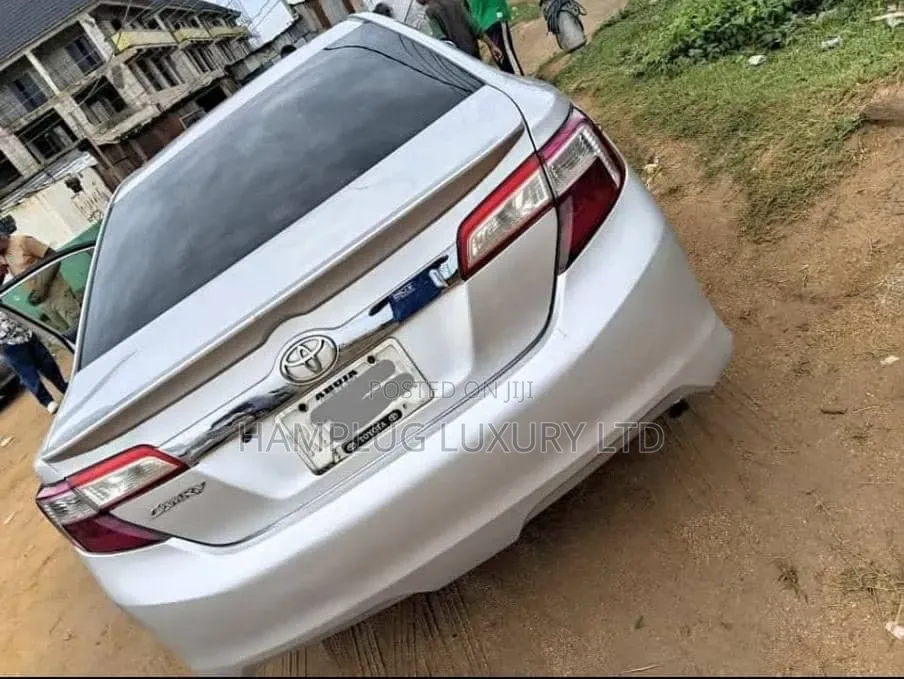 Toyota Camry 2013 Silver