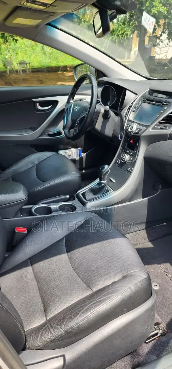 Hyundai Elantra 2013 Silver