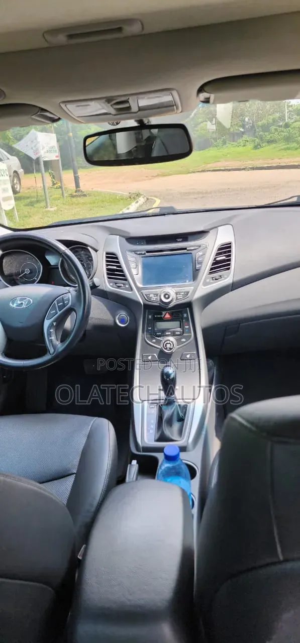 Hyundai Elantra 2013 Silver