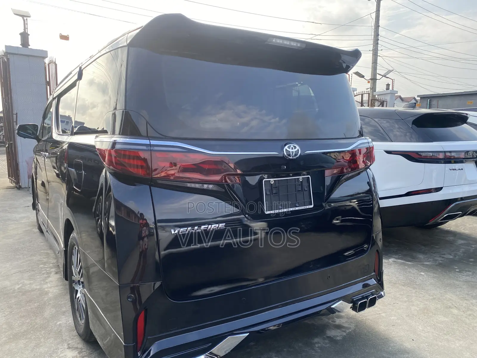 Toyota Vellfire Executive Lounge 3.5 V6 4WD 7-Seater 2022 Black