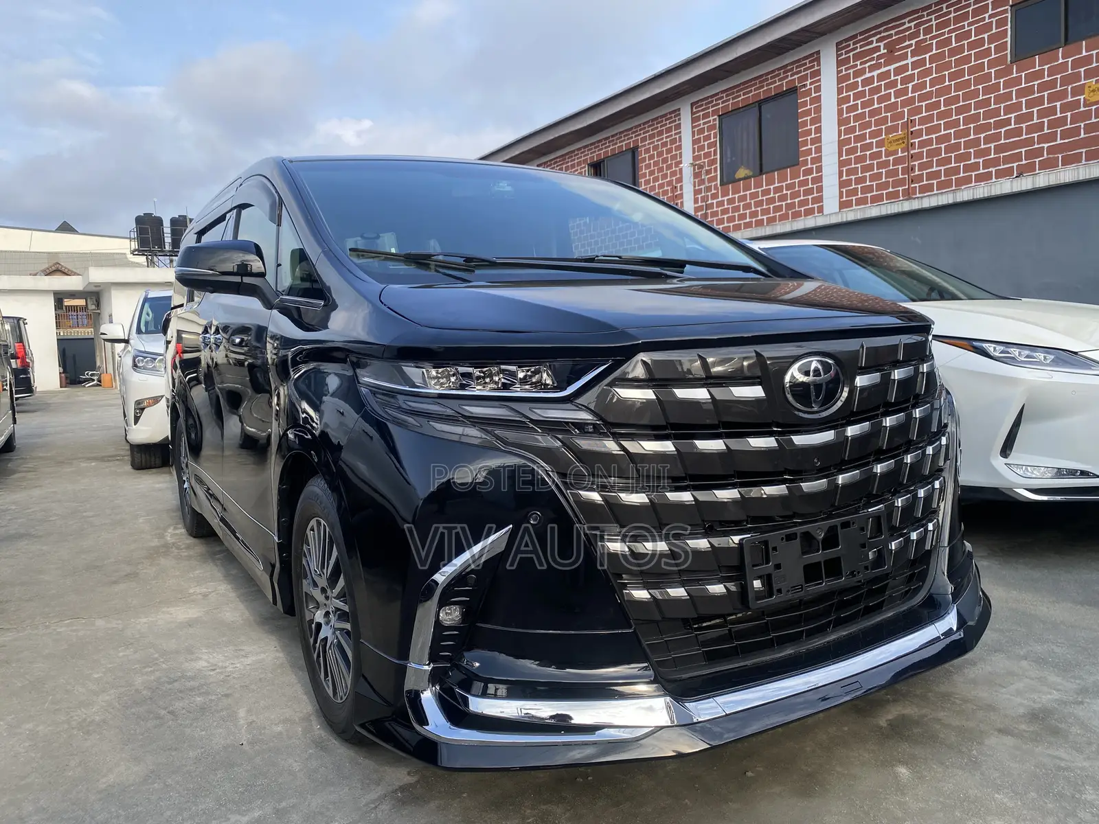 Toyota Vellfire Executive Lounge 3.5 V6 4WD 7-Seater 2022 Black