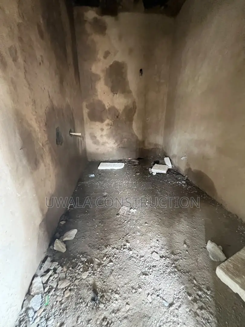 6bdrm Duplex in Guzape District for sale