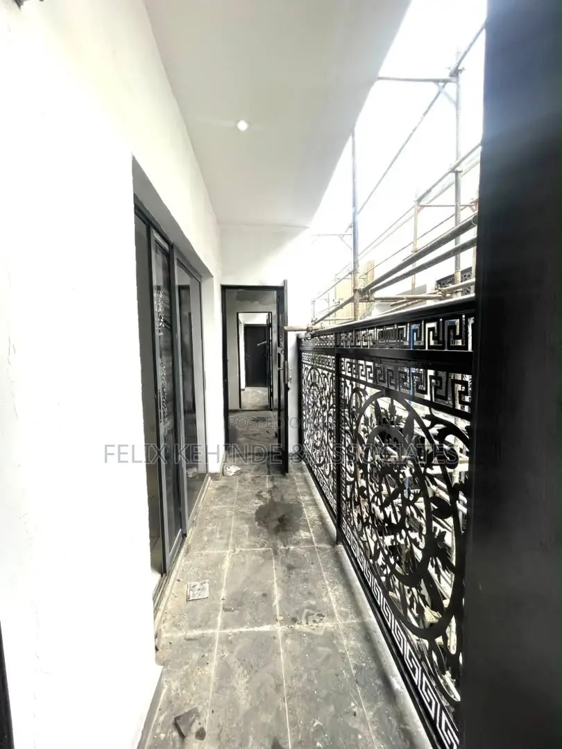 2bdrm Block of Flats in New Bodija for rent
