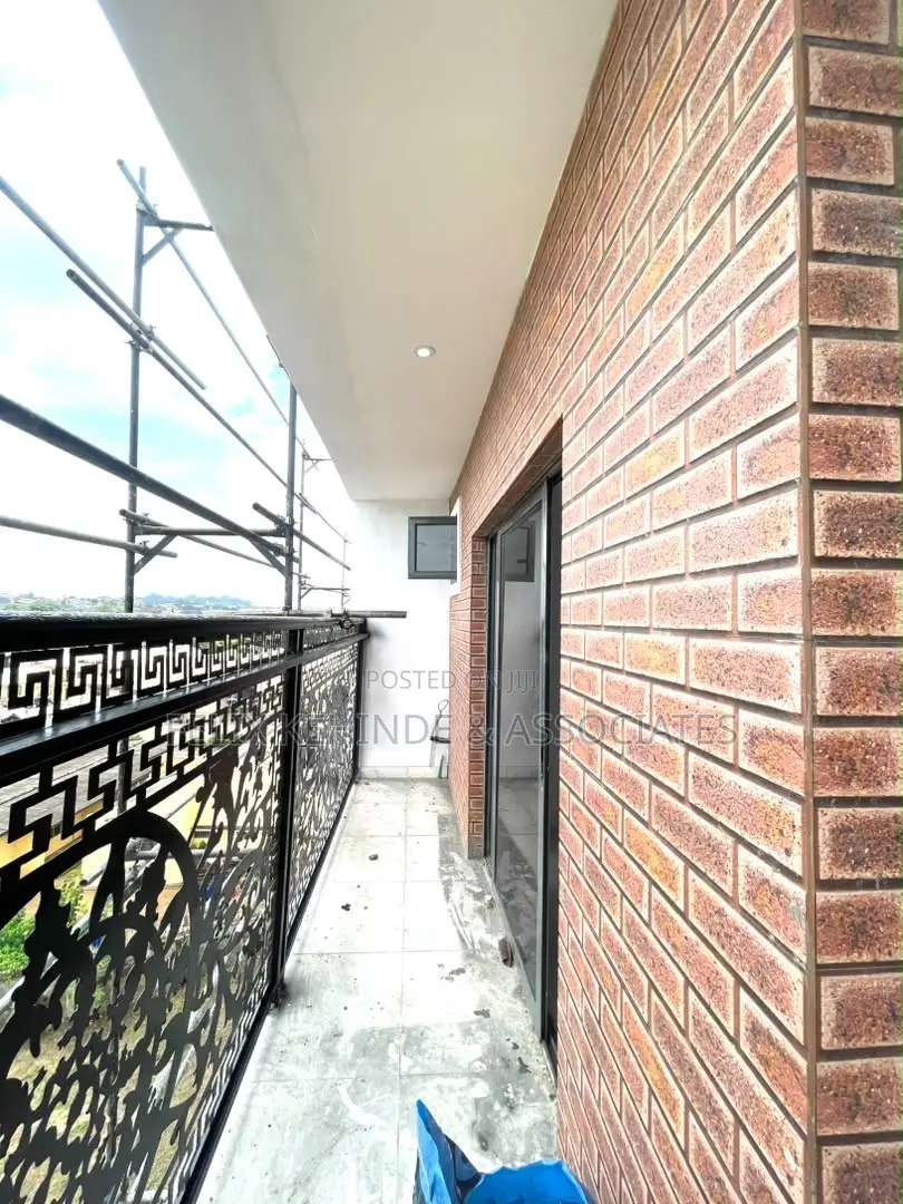 2bdrm Block of Flats in New Bodija for rent