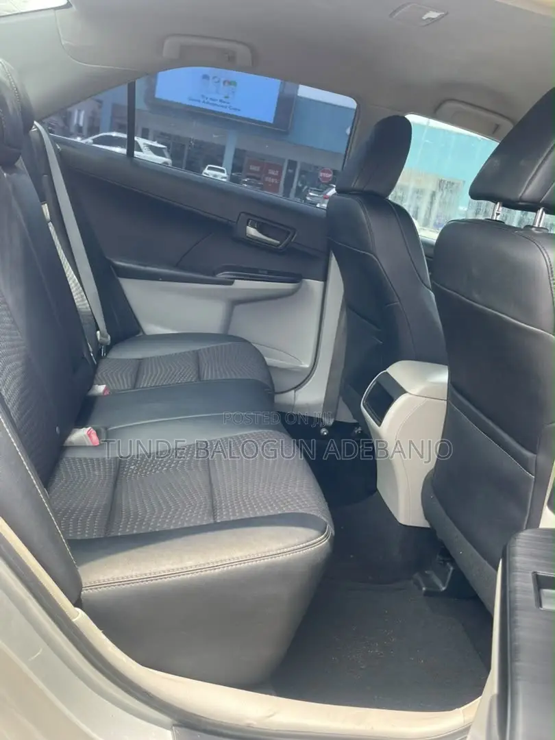 Toyota Camry 2012 Silver