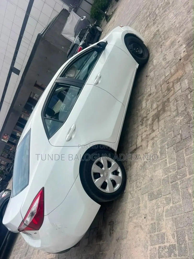 Toyota Corolla 2014 White