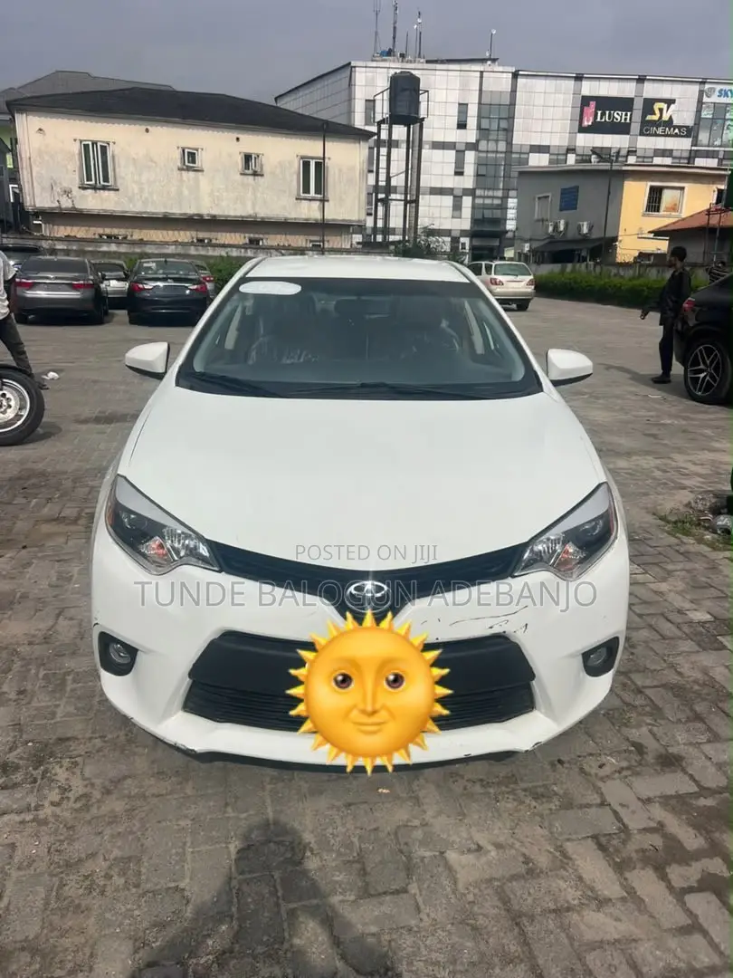 Toyota Corolla 2014 White