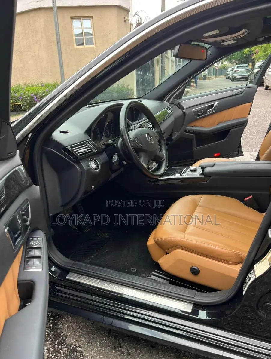 Mercedes-Benz E350 2011 Black