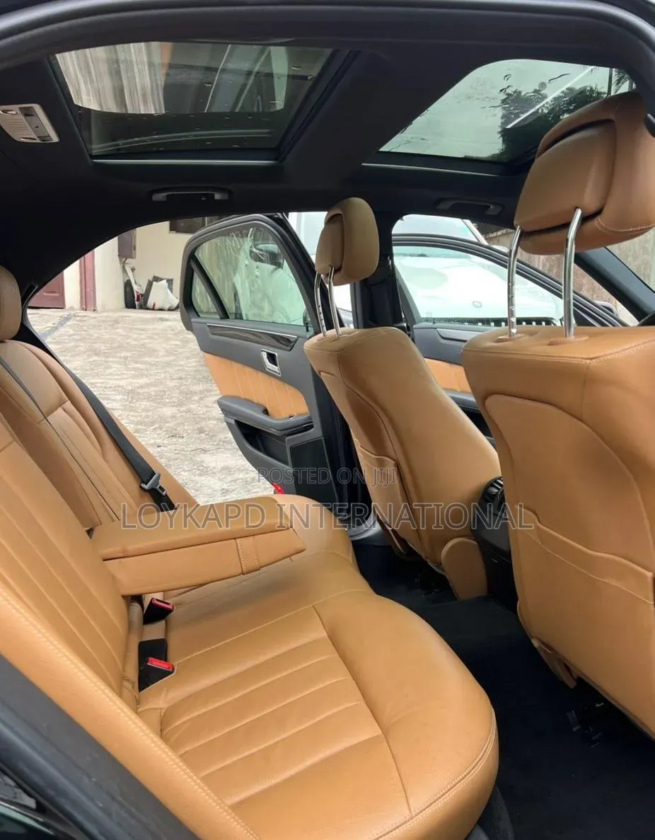Mercedes-Benz E350 2011 Black