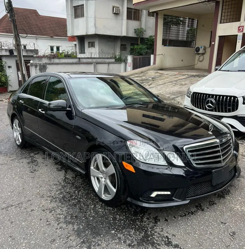 Mercedes-Benz E350 2011 Black