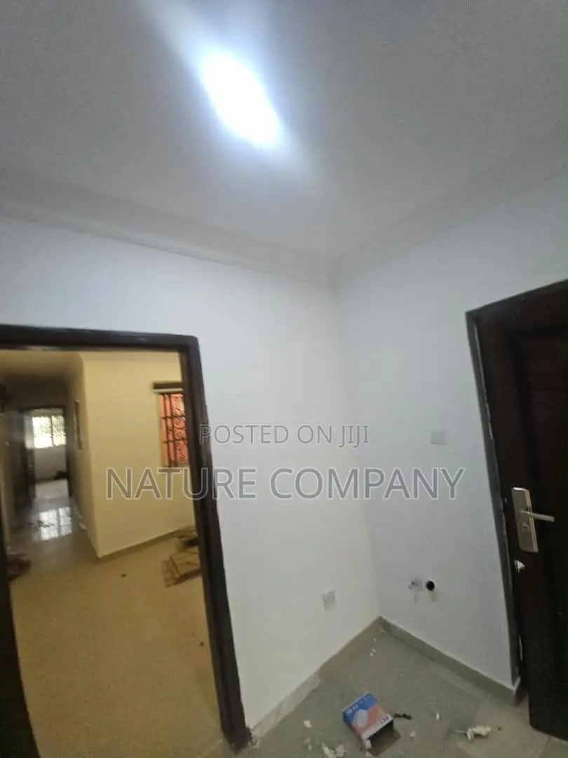 3bdrm Block of Flats in Magodo Isheri for rent