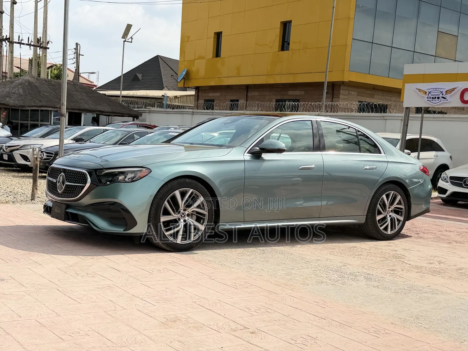 Mercedes-Benz E350 2025 Green