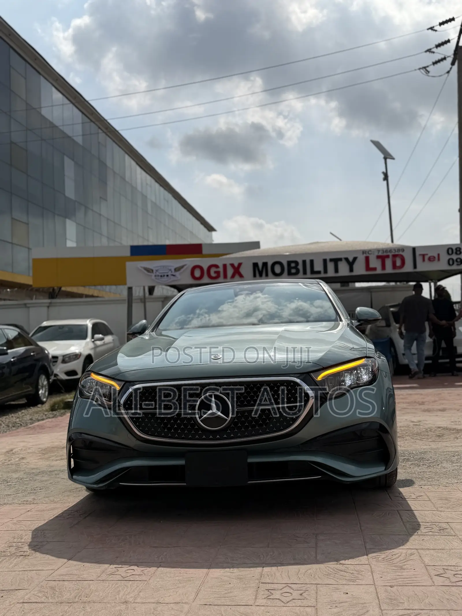 Mercedes-Benz E350 2025 Green