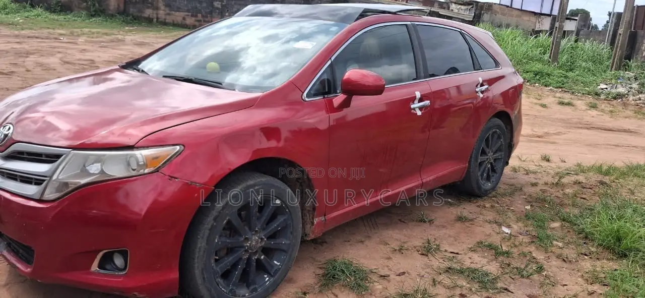 Toyota Venza 2010 Red