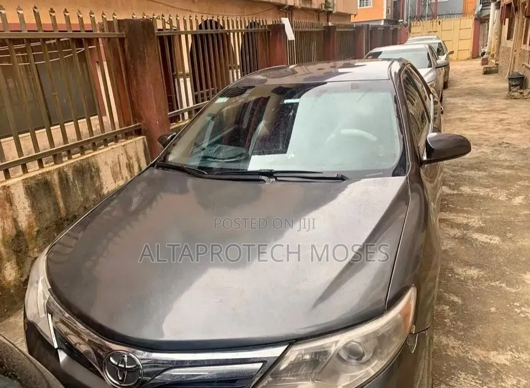 Toyota Camry LE 4dr Sedan (2.5L 4cyl 6A) 2013 Green