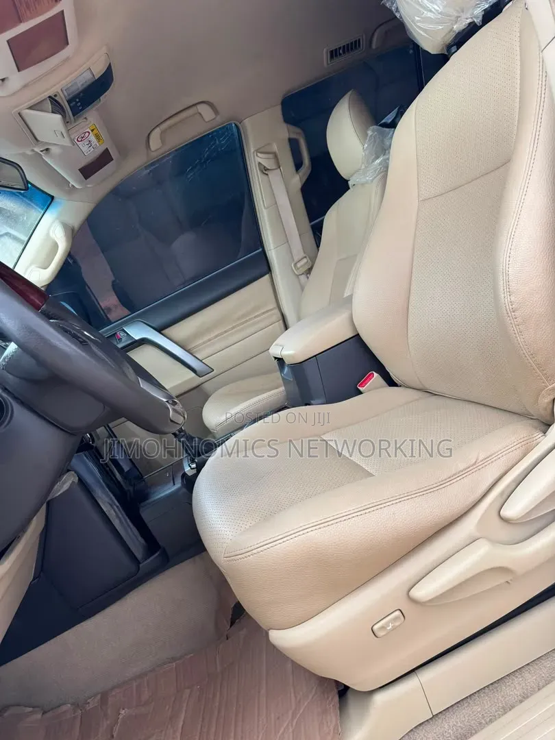 Toyota Land Cruiser 2015 White