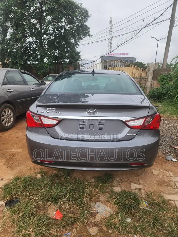 Hyundai Sonata 2014 Black