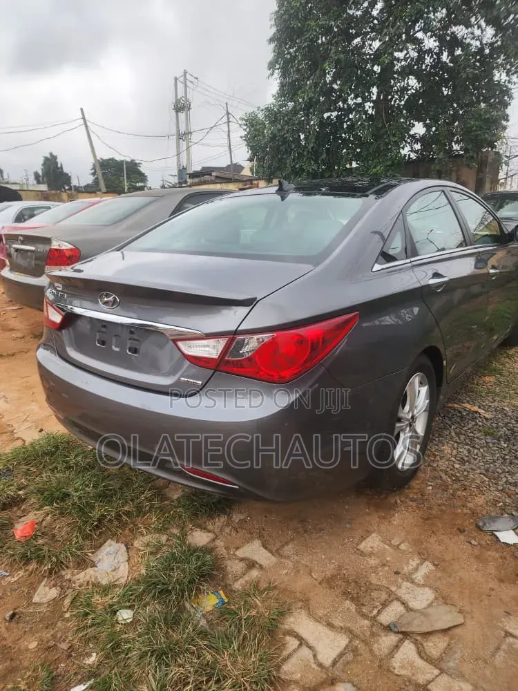 Hyundai Sonata 2014 Black