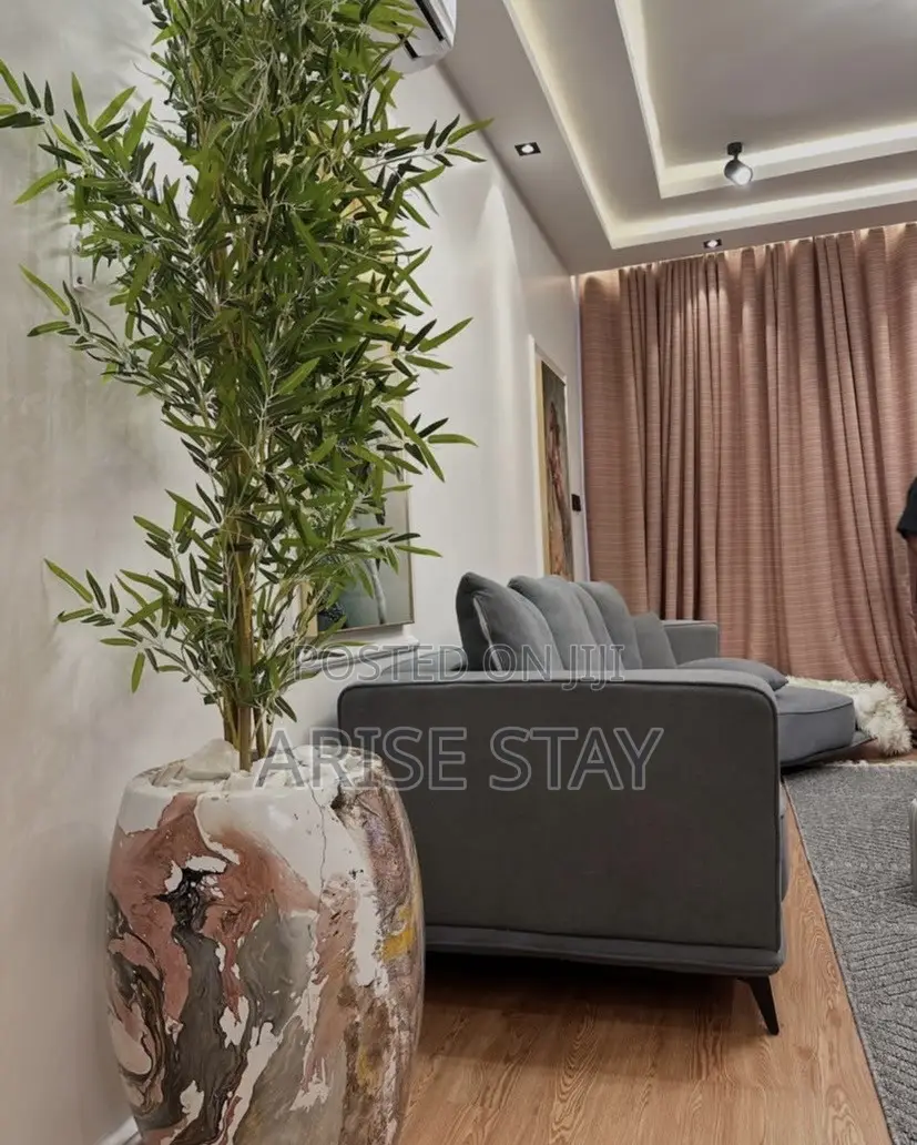 3-Bedroom Shortlet With Ps5 | Osapa London
