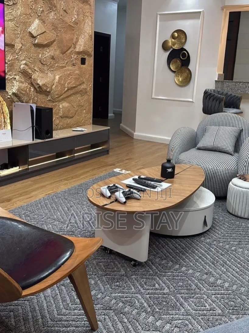 3-Bedroom Shortlet With Ps5 | Osapa London