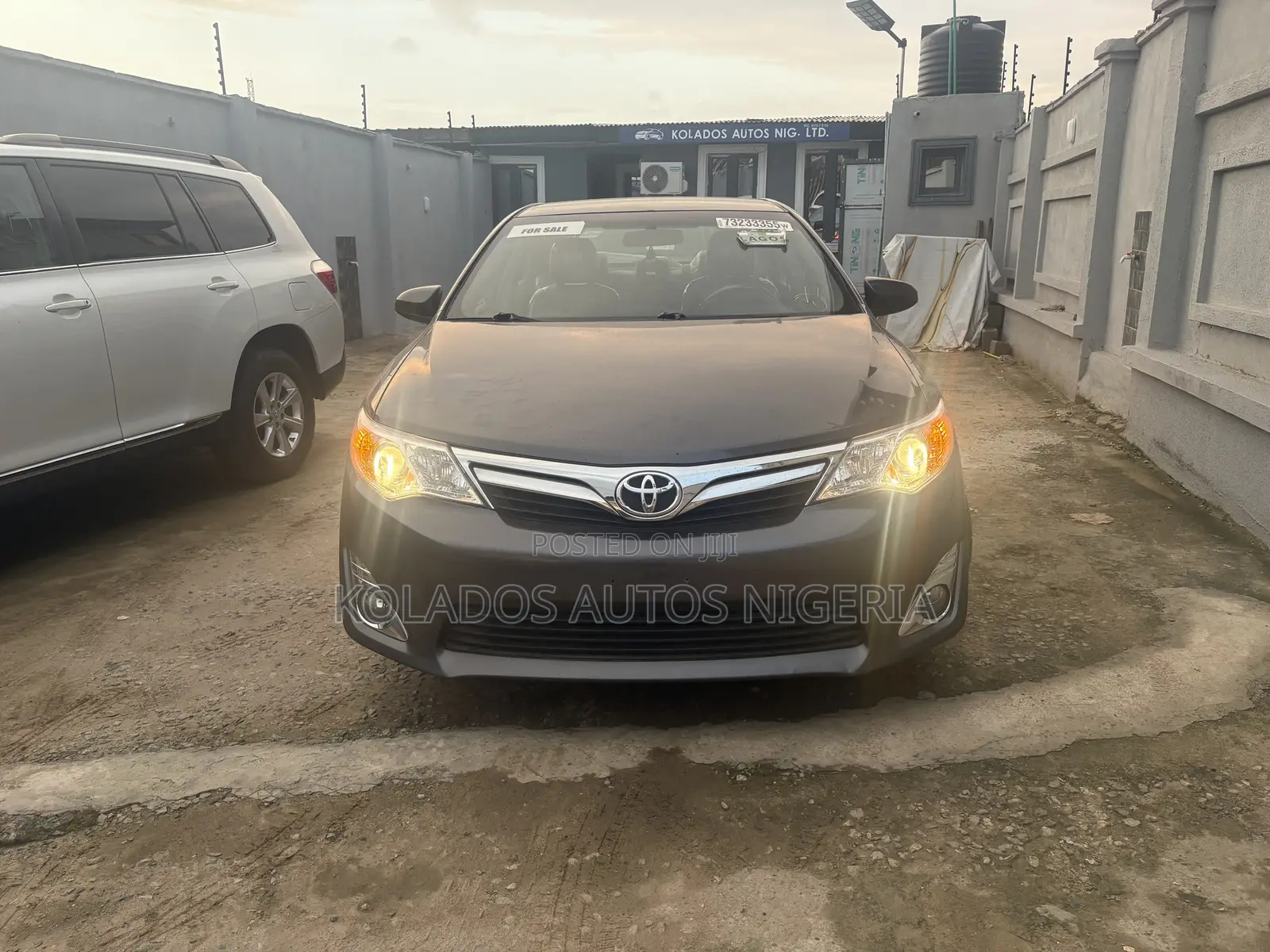 Toyota Camry L 4dr Sedan (2.5L 4cyl 6A) 2013 Gray