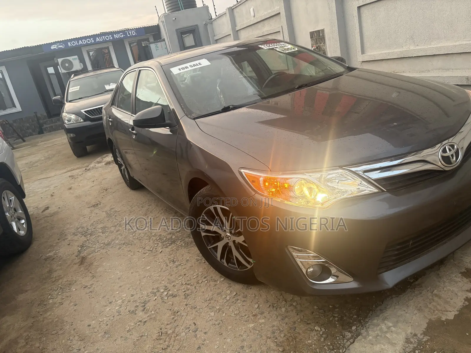 Toyota Camry L 4dr Sedan (2.5L 4cyl 6A) 2013 Gray