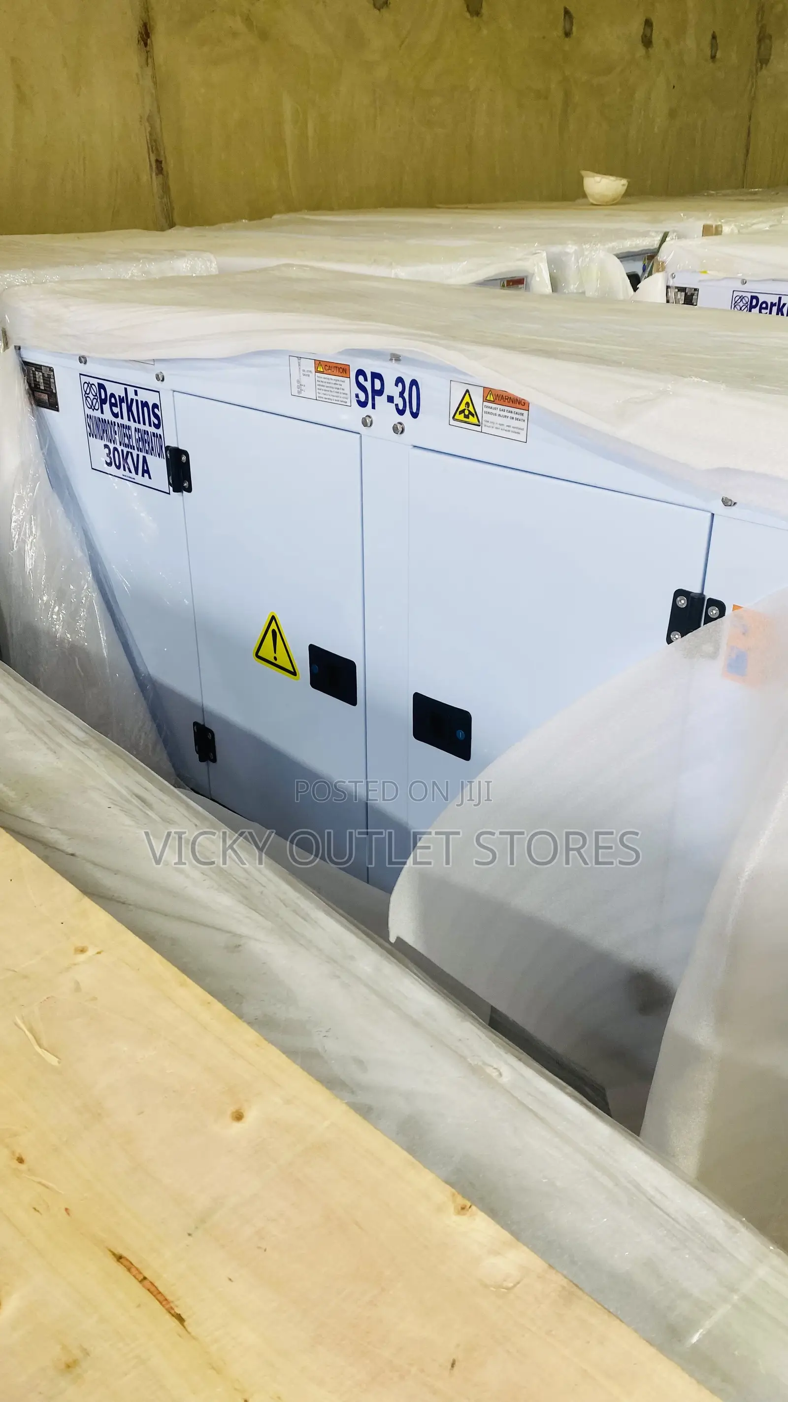 Powerful Perkins Diesel Soundproof Generator 30kva