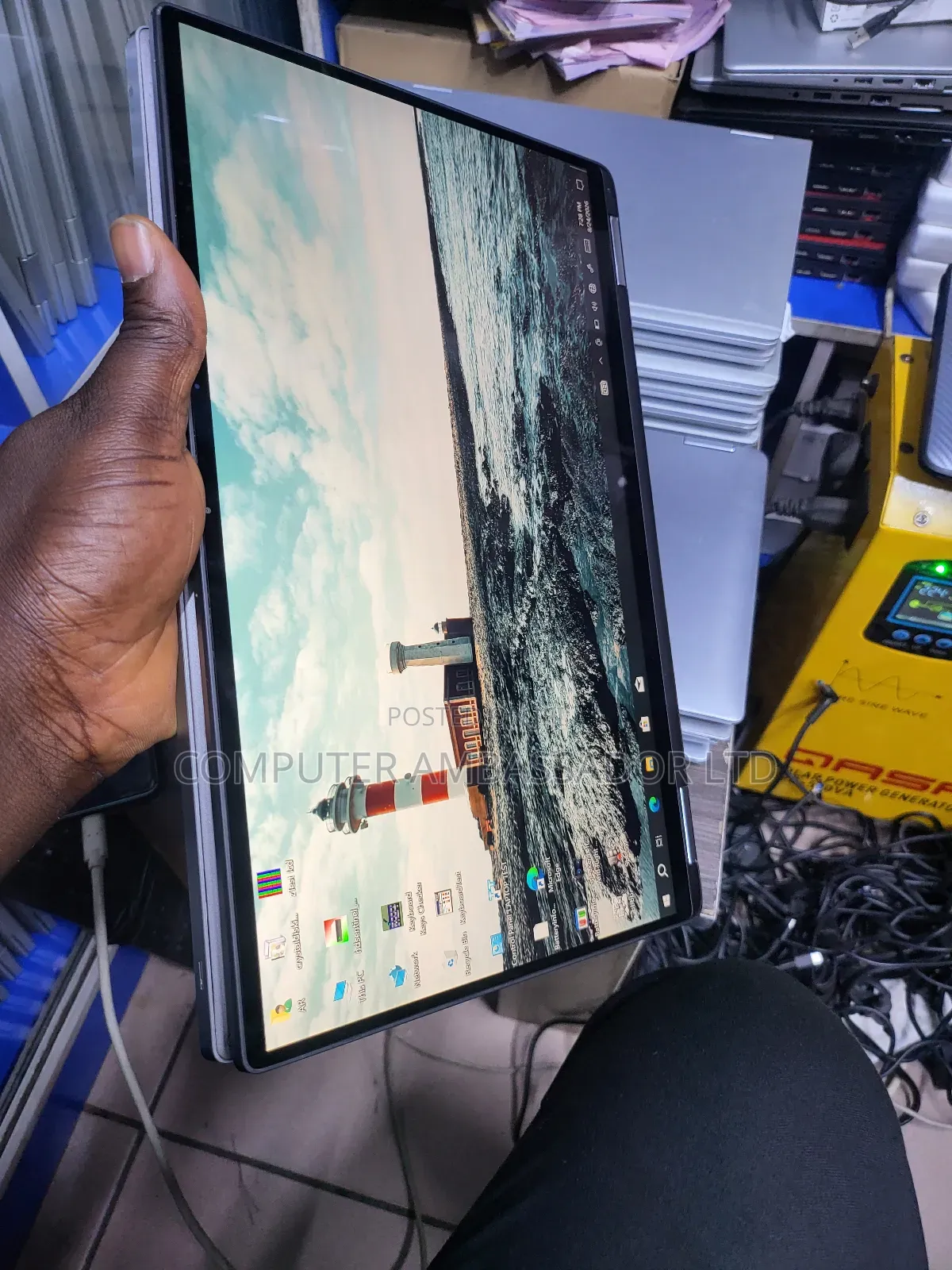 Laptop Dell Latitude 7400 2-in-1 16GB Intel Core i7 SSD 512GB