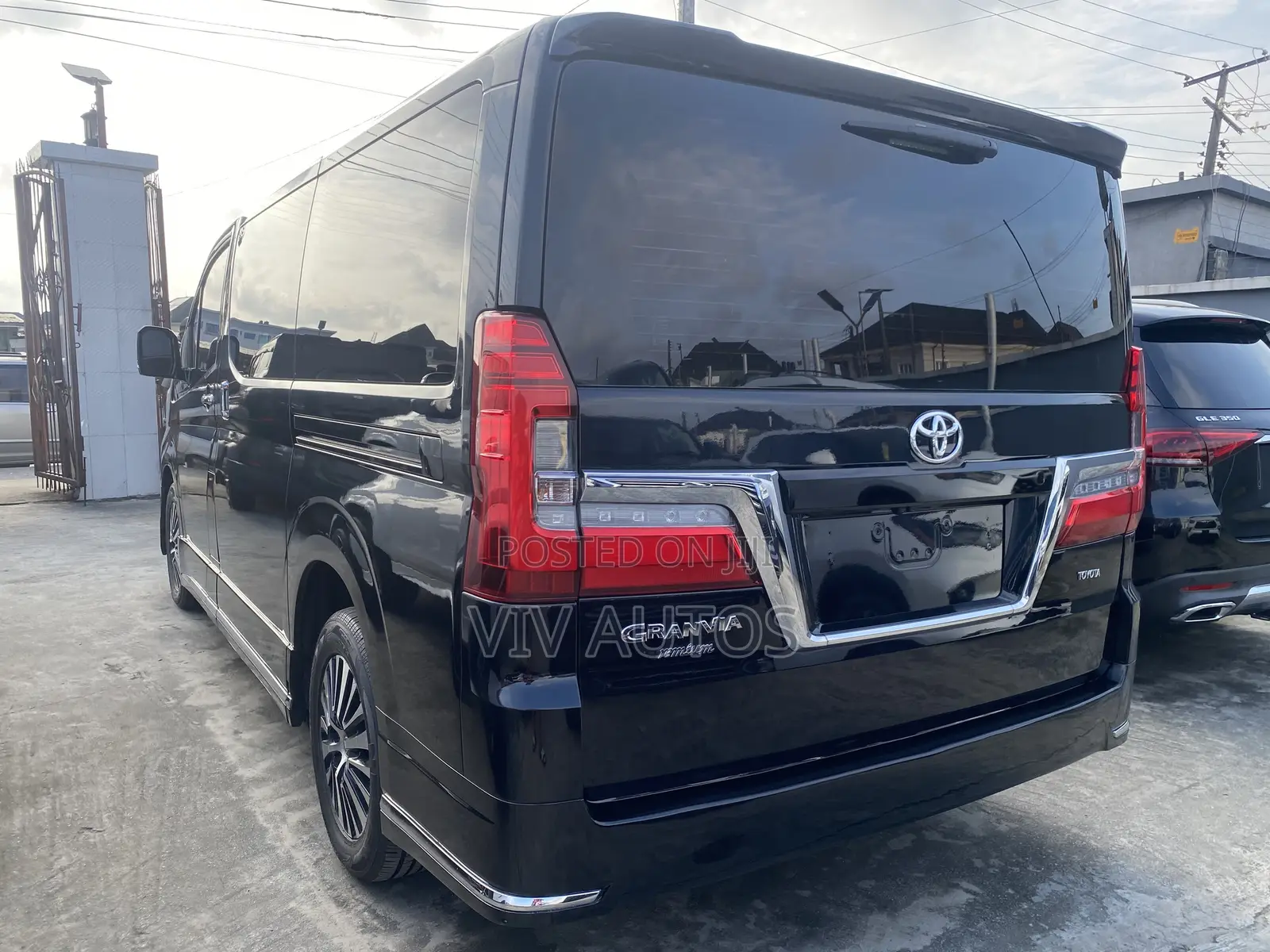 New Toyota HiAce 2020 Black