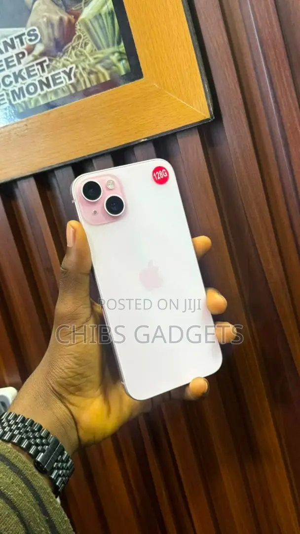 Apple iPhone 15 Plus 128 GB Pink