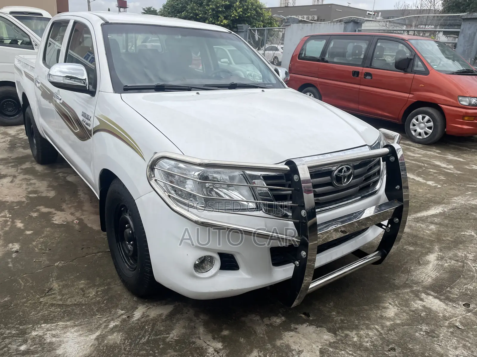 Toyota Hilux 2014 White