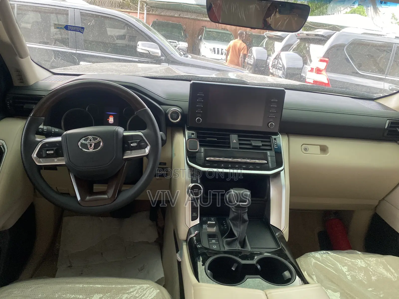 Toyota Land Cruiser LC300 2024 Black