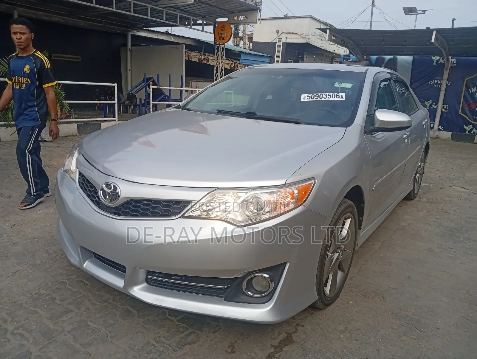 Toyota Camry 2014 Silver