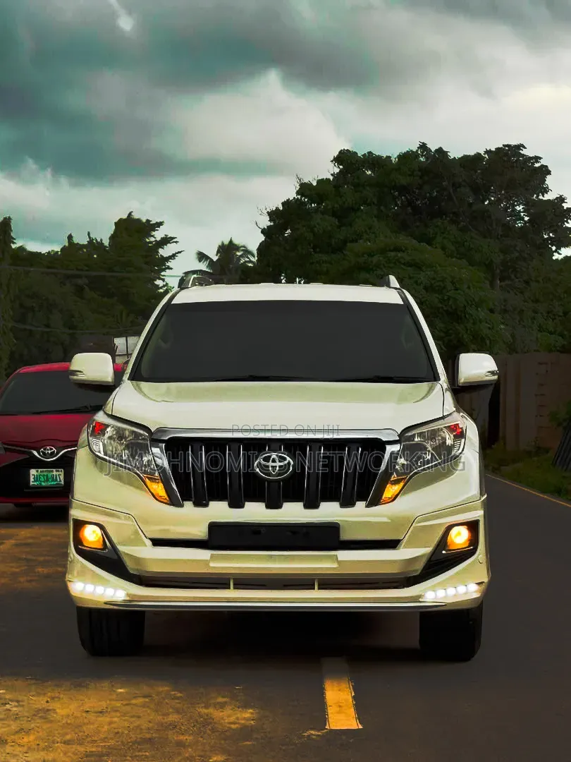 Toyota Land Cruiser 2015 White