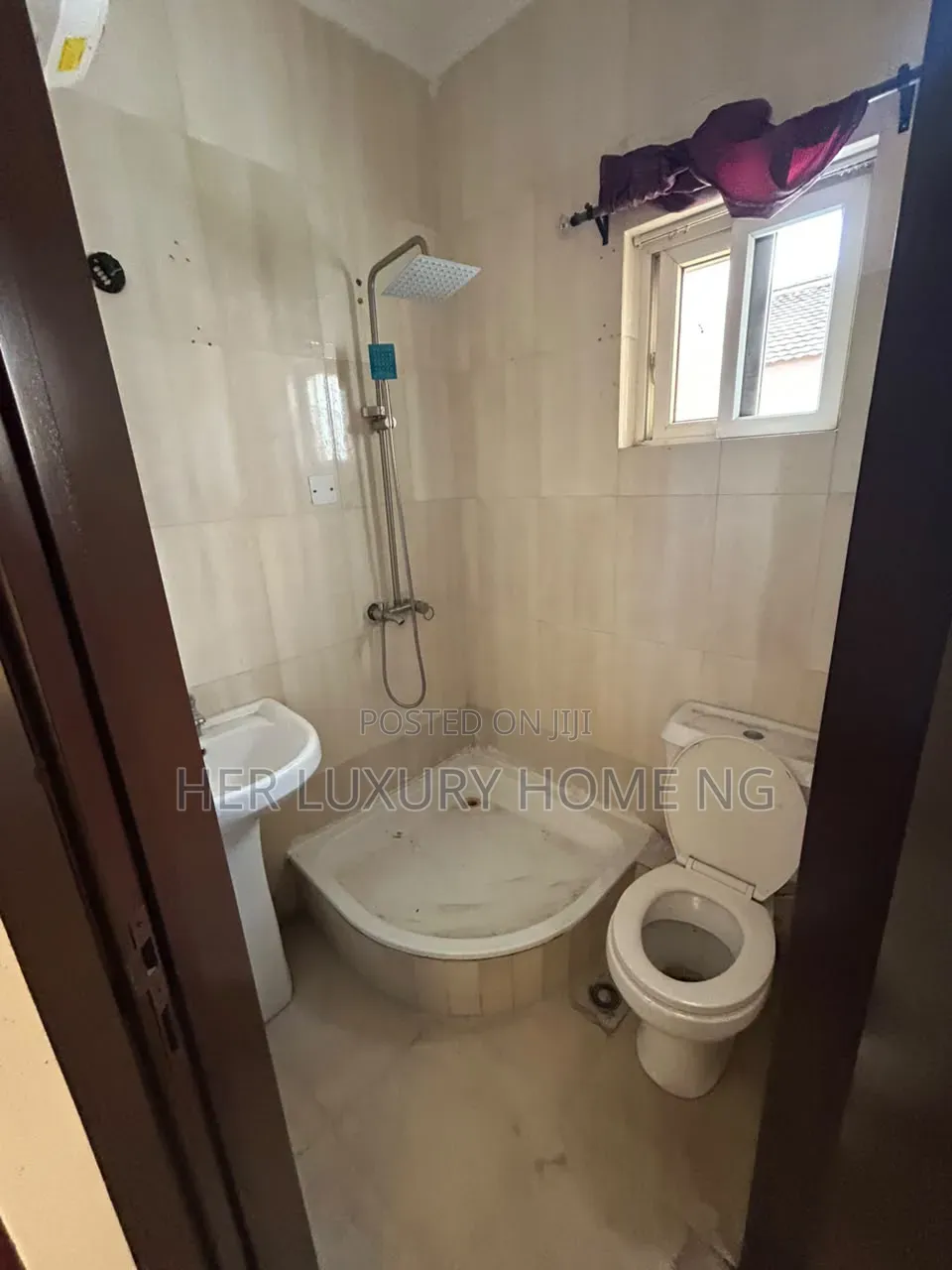 1bdrm Apartment in Chevron for rent