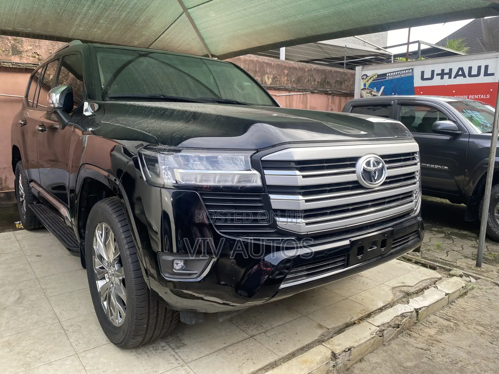 Toyota Land Cruiser LC300 2024 Black