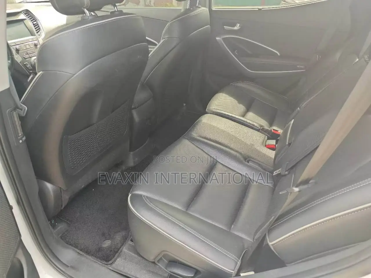 Hyundai Santa Fe 2017 White